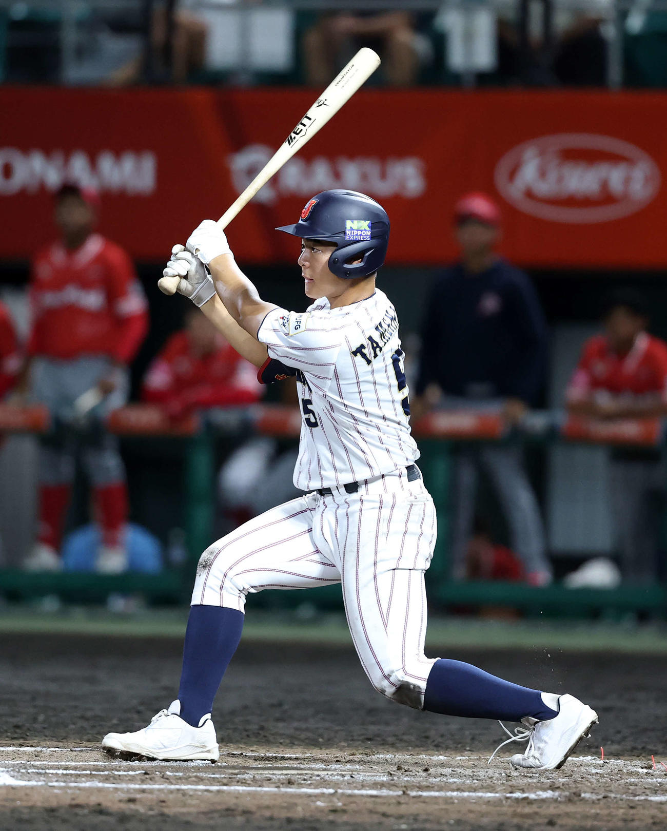 パナマ対日本　6回裏日本2死三塁、為永は中前適時打を放つ（撮影・鈴木正人）