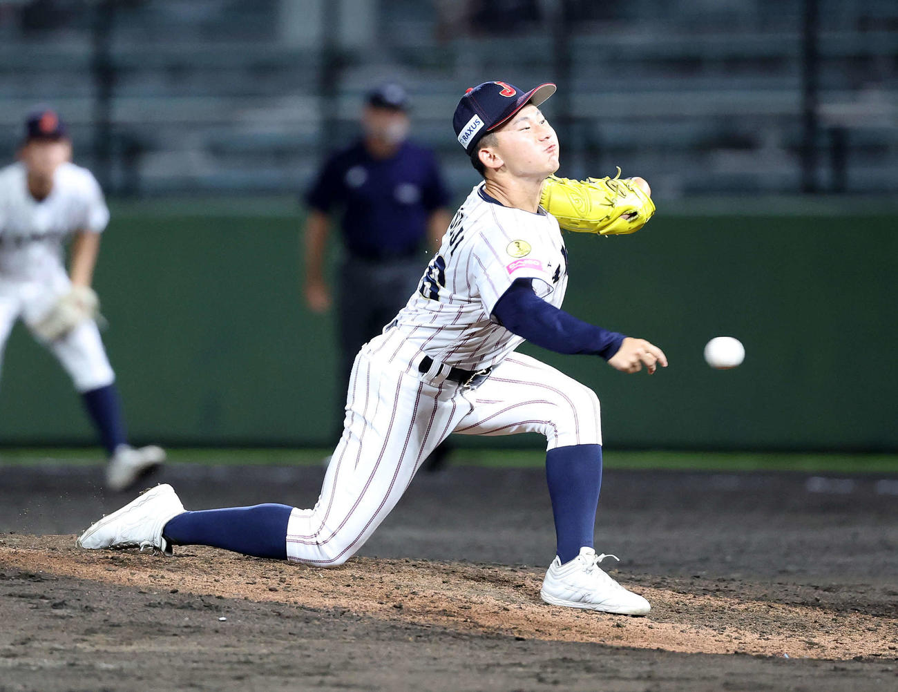 台湾対日本　力投する日本2番手の辻（撮影・鈴木正人）