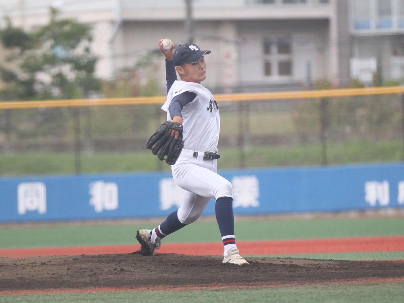 東北学院榴ヶ岡対名取北　先発のマウンドに上がった名取北・五十嵐（撮影・高橋香奈）