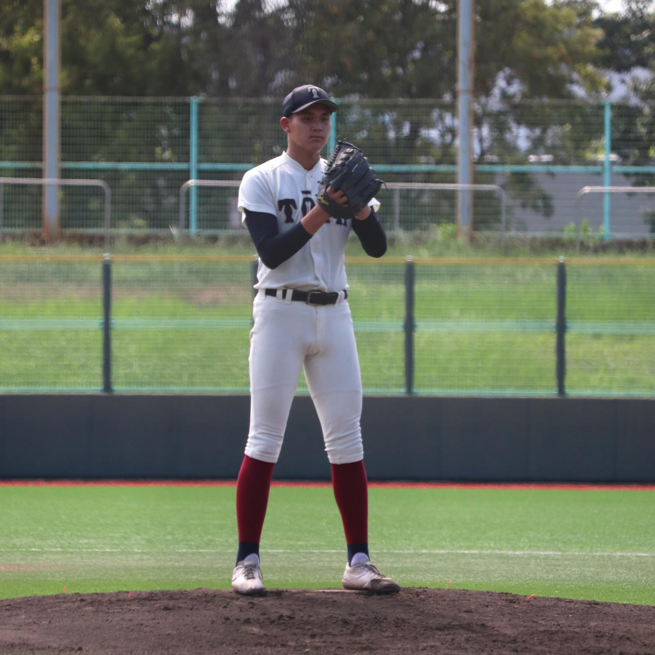 大阪大会5回戦　大阪桐蔭対浪速　先発した、背番号11の1年生の大阪桐蔭・川本（撮影・中島麗）