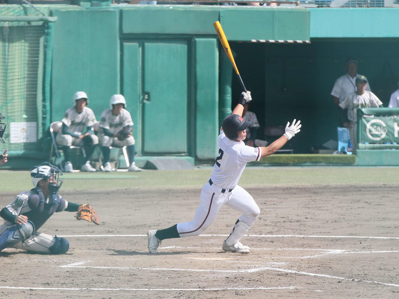 鶴岡東対日大山形　3回、適時二塁打を放つ日大山形・室井（撮影・高橋香奈）