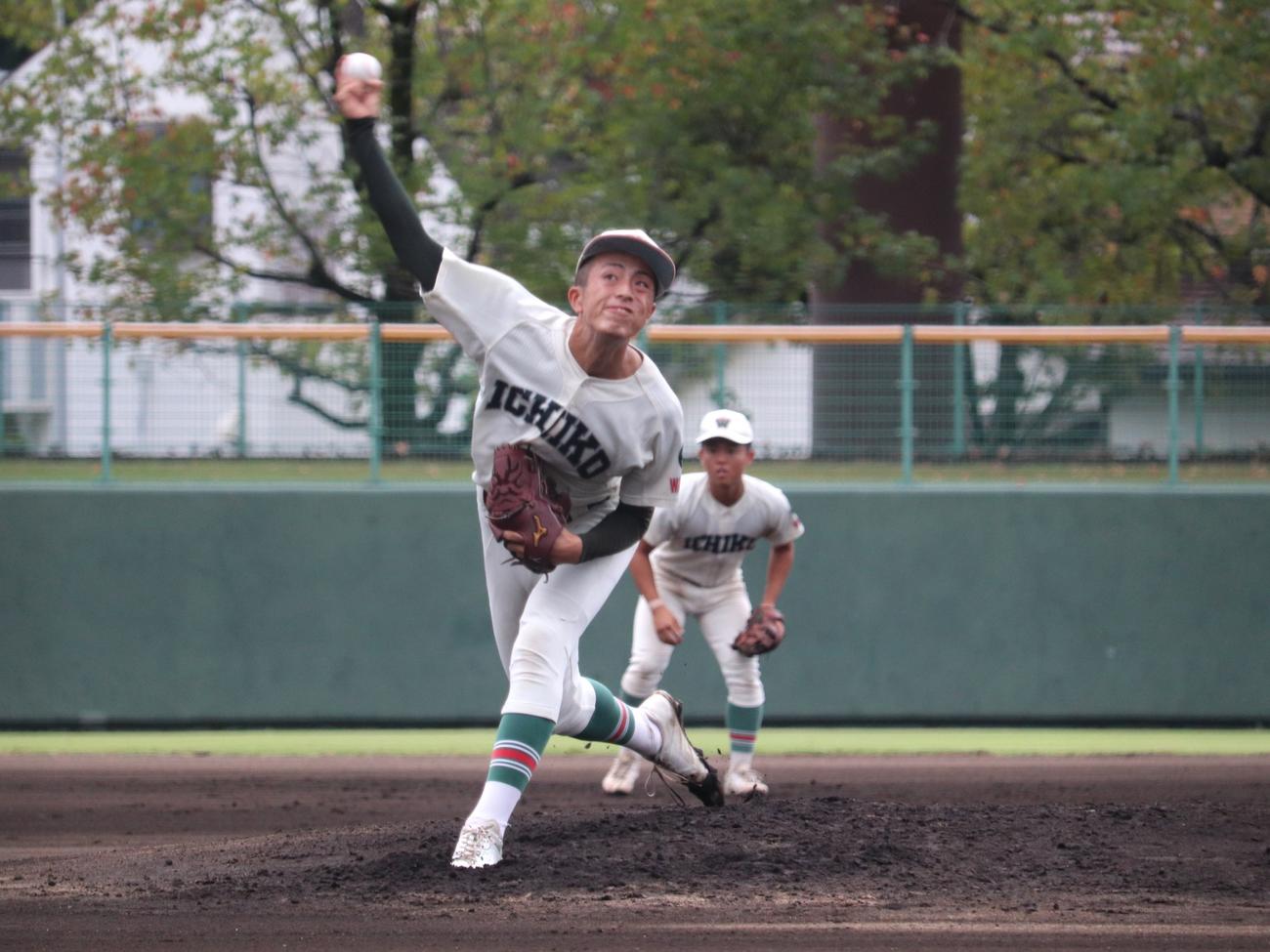 和歌山大会準決勝　市和歌山対日高高中津分校　先発した、市和歌山のエース丹羽（撮影・中島麗）