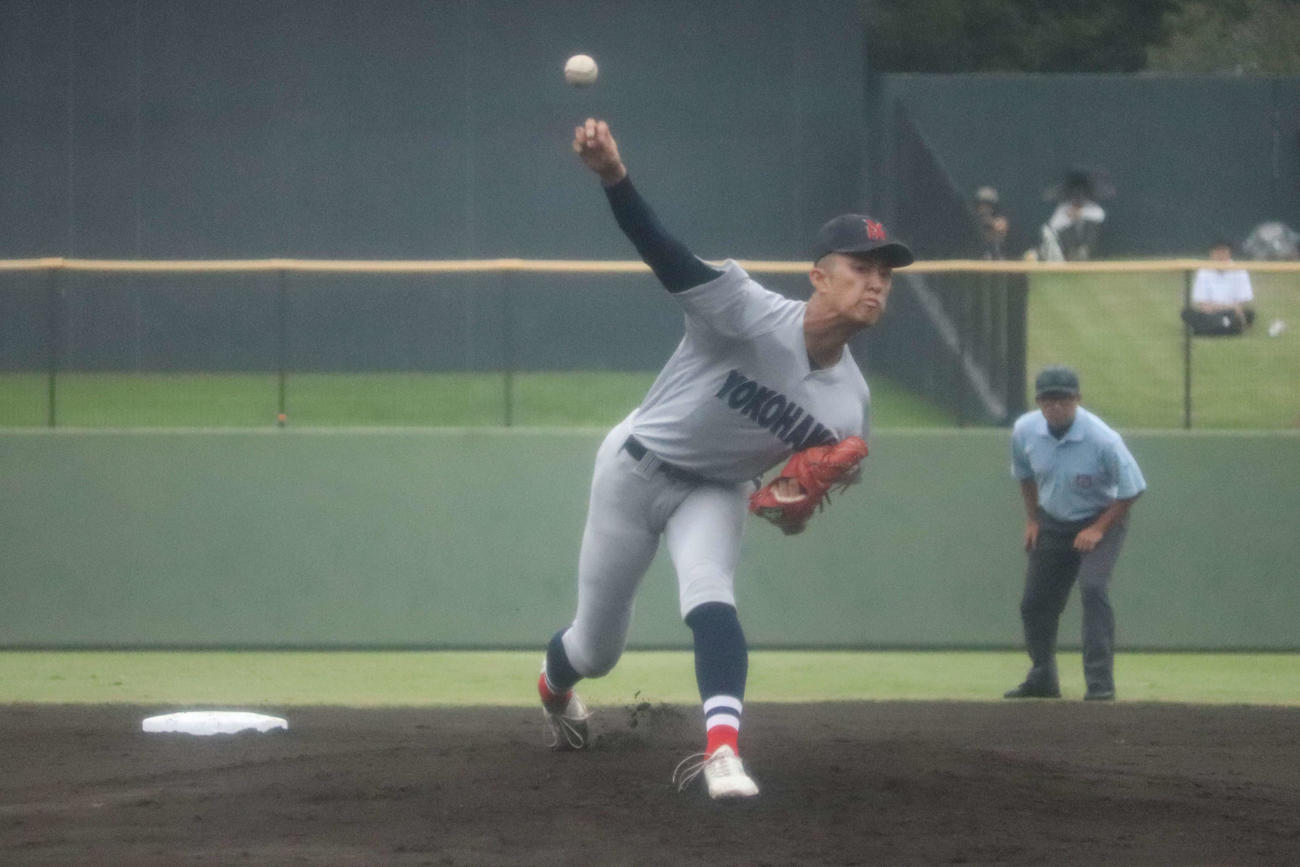 横浜、先発の織田（撮影・保坂淑子）