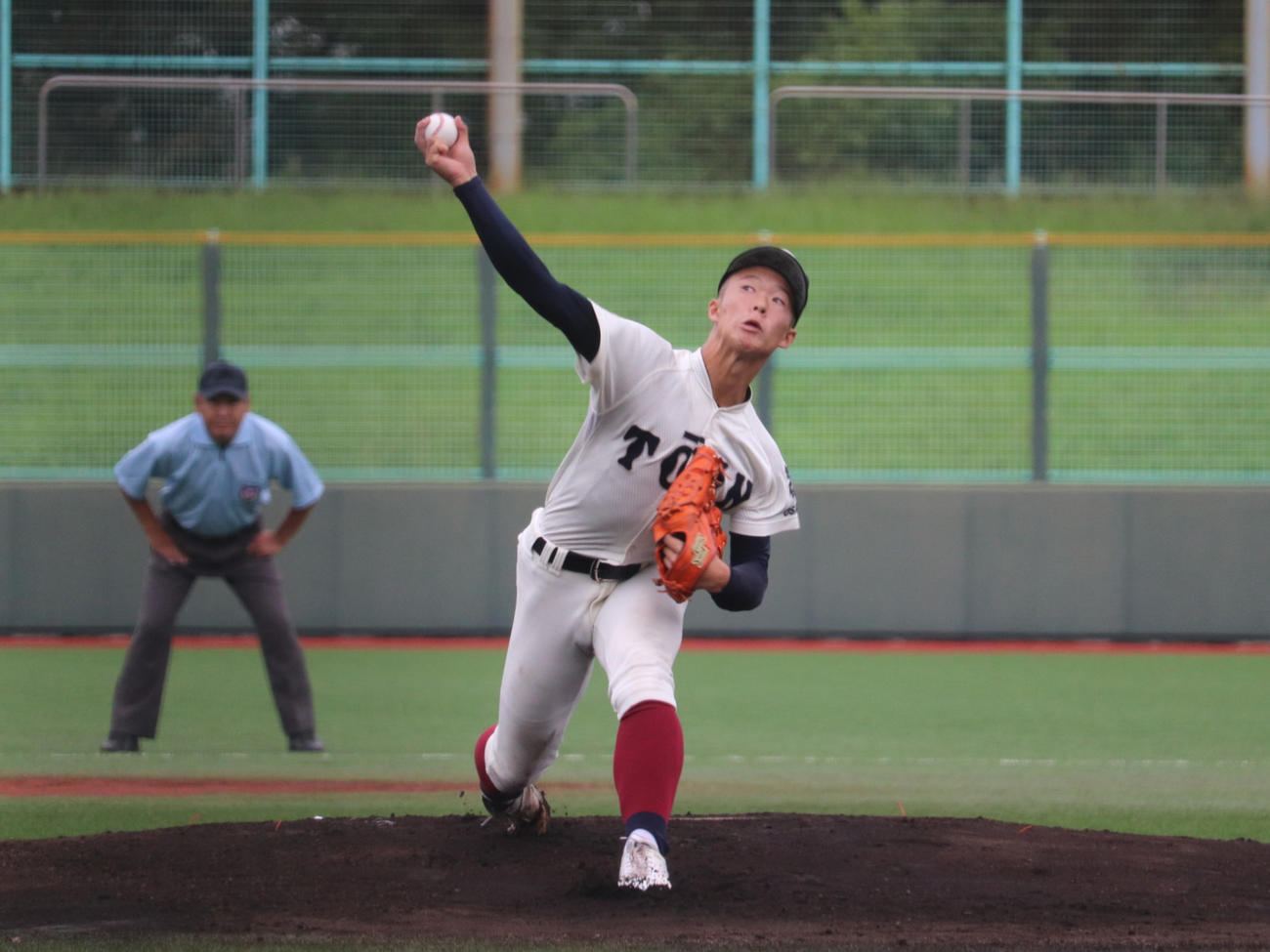 大阪大会準決勝　金光大阪対大阪桐蔭　先発した、大阪桐蔭のエース・吉岡（撮影・中島麗）