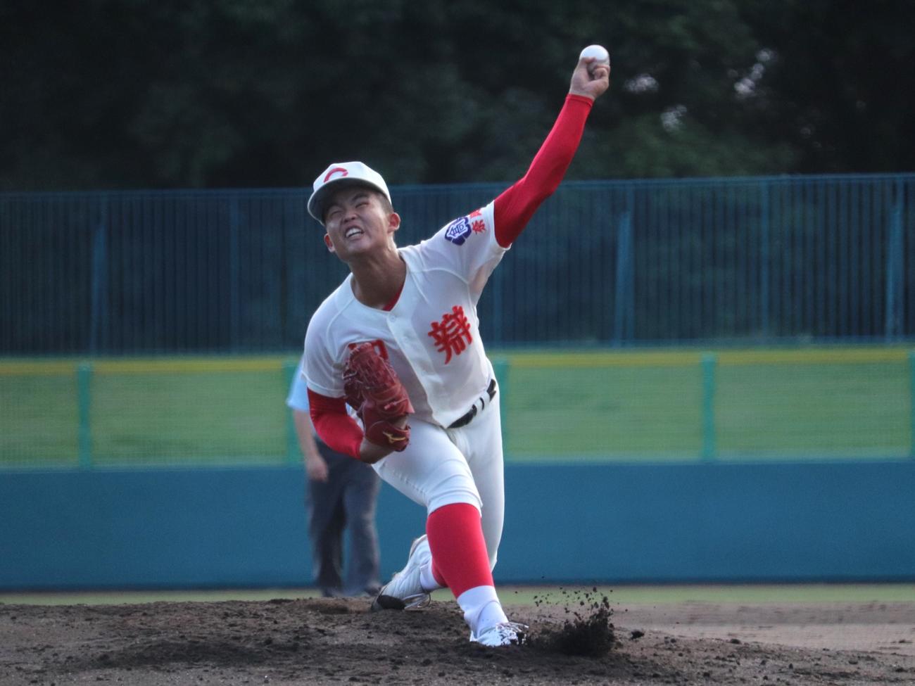 奈良大会決勝　天理対智弁学園　智弁学園の先発、杉本（撮影・中島麗）