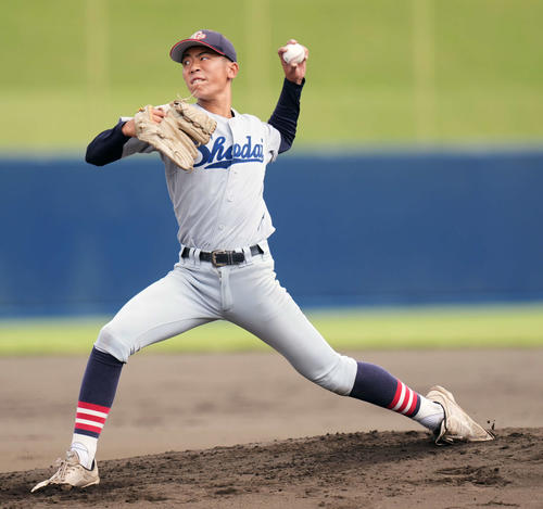 高崎商大付対横浜　先発の高崎商大付・藤田（撮影・小島史椰）