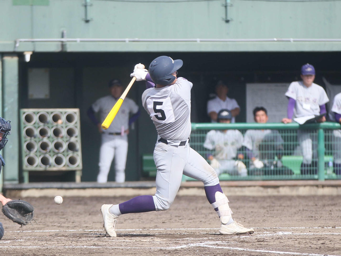 花巻東対八戸学院光星　4回、中前打を放った花巻東・古城（撮影・高橋香奈）