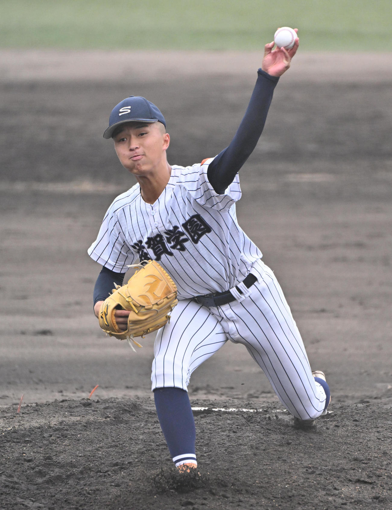 滋賀学園対近江　滋賀学園先発の土田義貴（撮影・石井愛子）