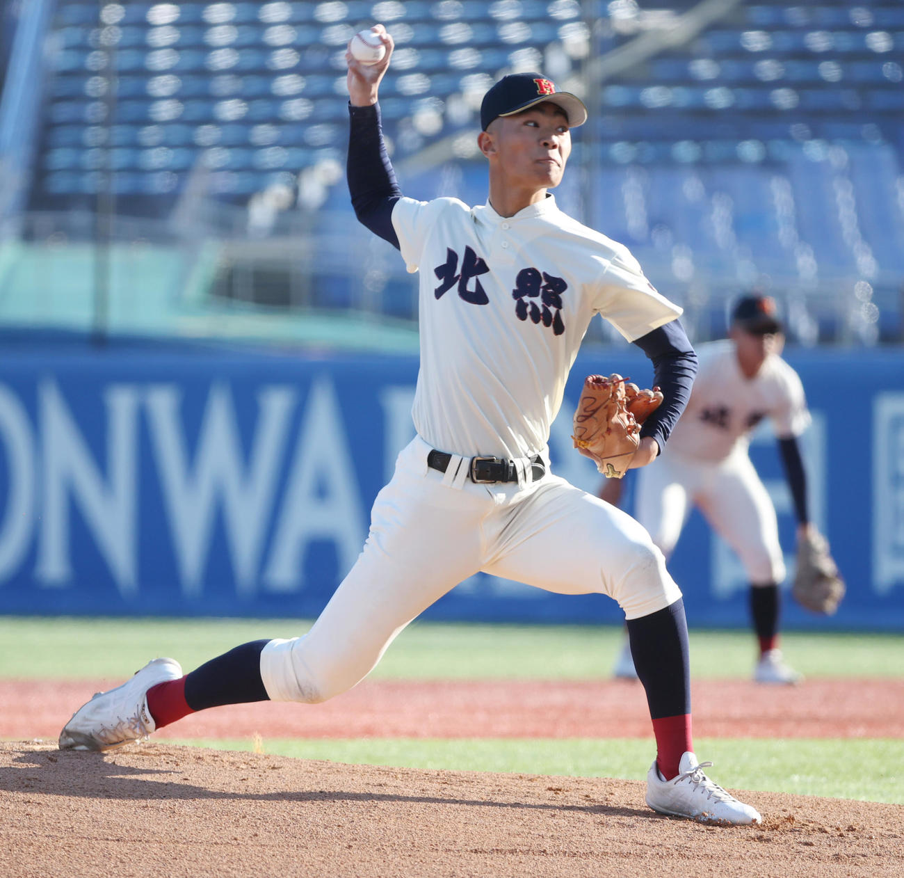 英明対北照　　先発した北照・中谷（撮影・柴田隆二）