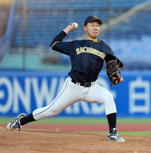 神奈川大対八戸学院大　先発の八戸学院大・小林（撮影・小島史椰）