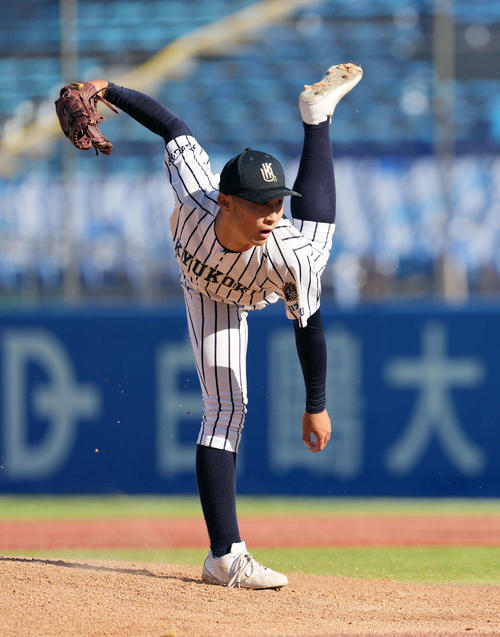 明治神宮大会】九州国際大付が初の決勝進出 9四死球に5失策も