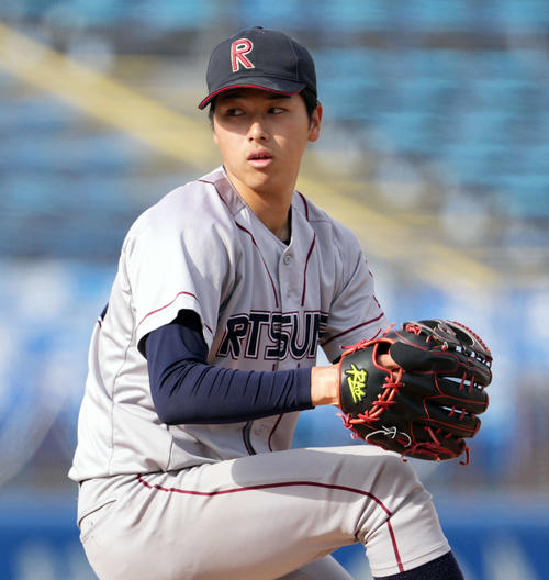 名城大対立命大　9回途中から登板し力投する立命大・有馬（撮影・小島史椰）
