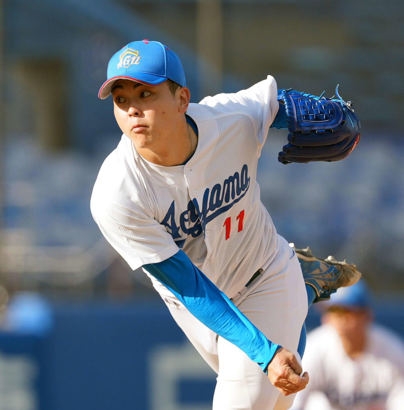 青学大対立命大　先発の青学大・中西（撮影・小島史椰）