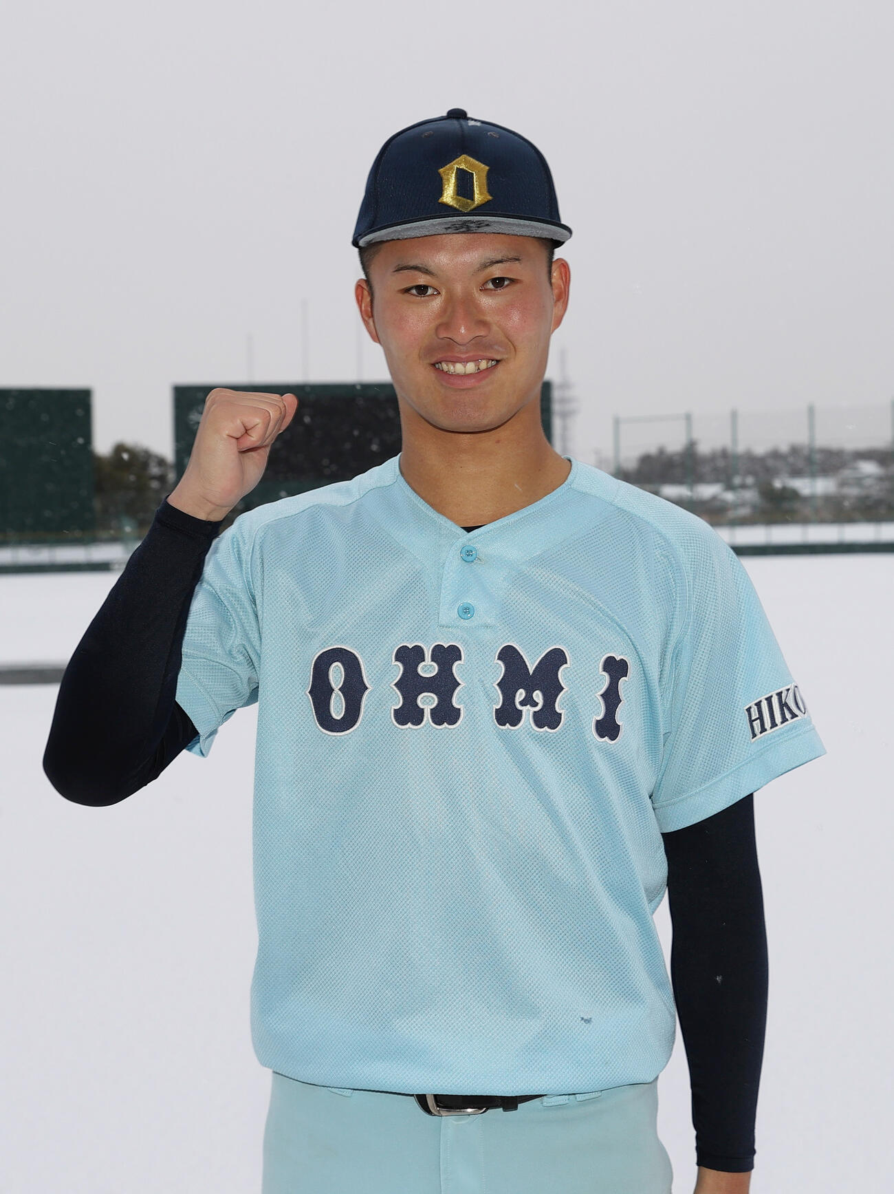 センバツ出場が決まり喜ぶ近江エース上田（撮影・上山淳一）