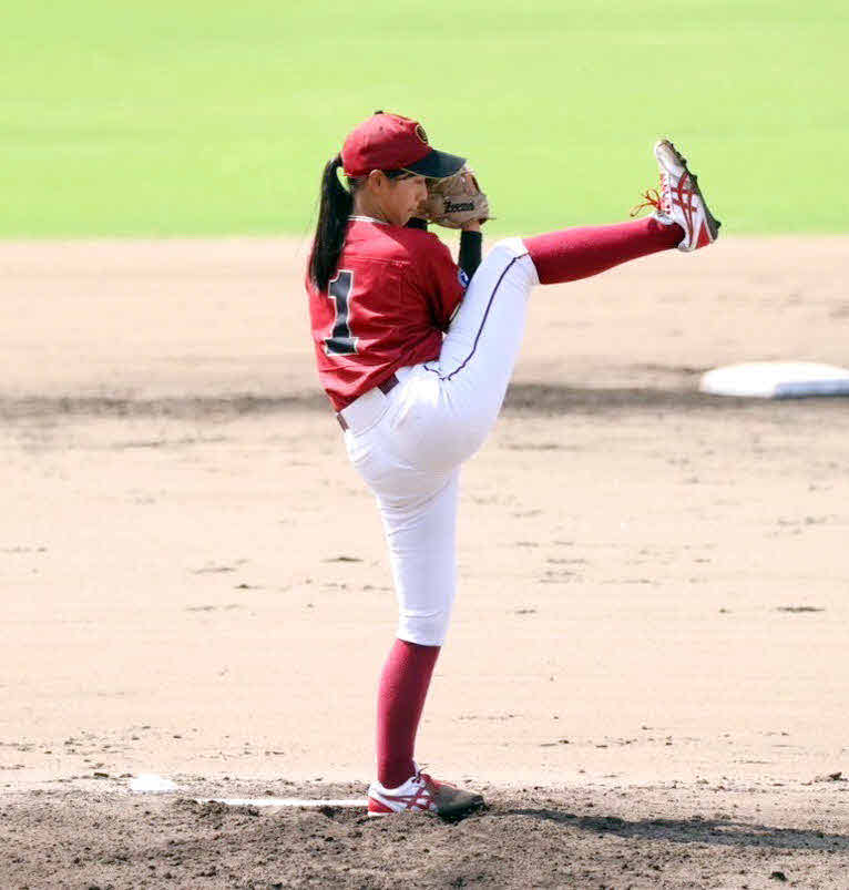 24年8月に全国高校女子硬式野球ユース大会で登板したクラーク仙台・菊田（提供クラーク仙台）