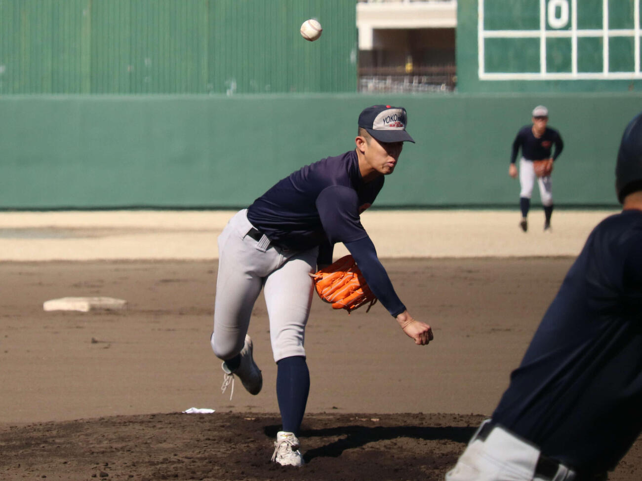 紅白戦に先発し、3回を1安打2失点の、横浜のエース、織田（撮影・保坂淑子）