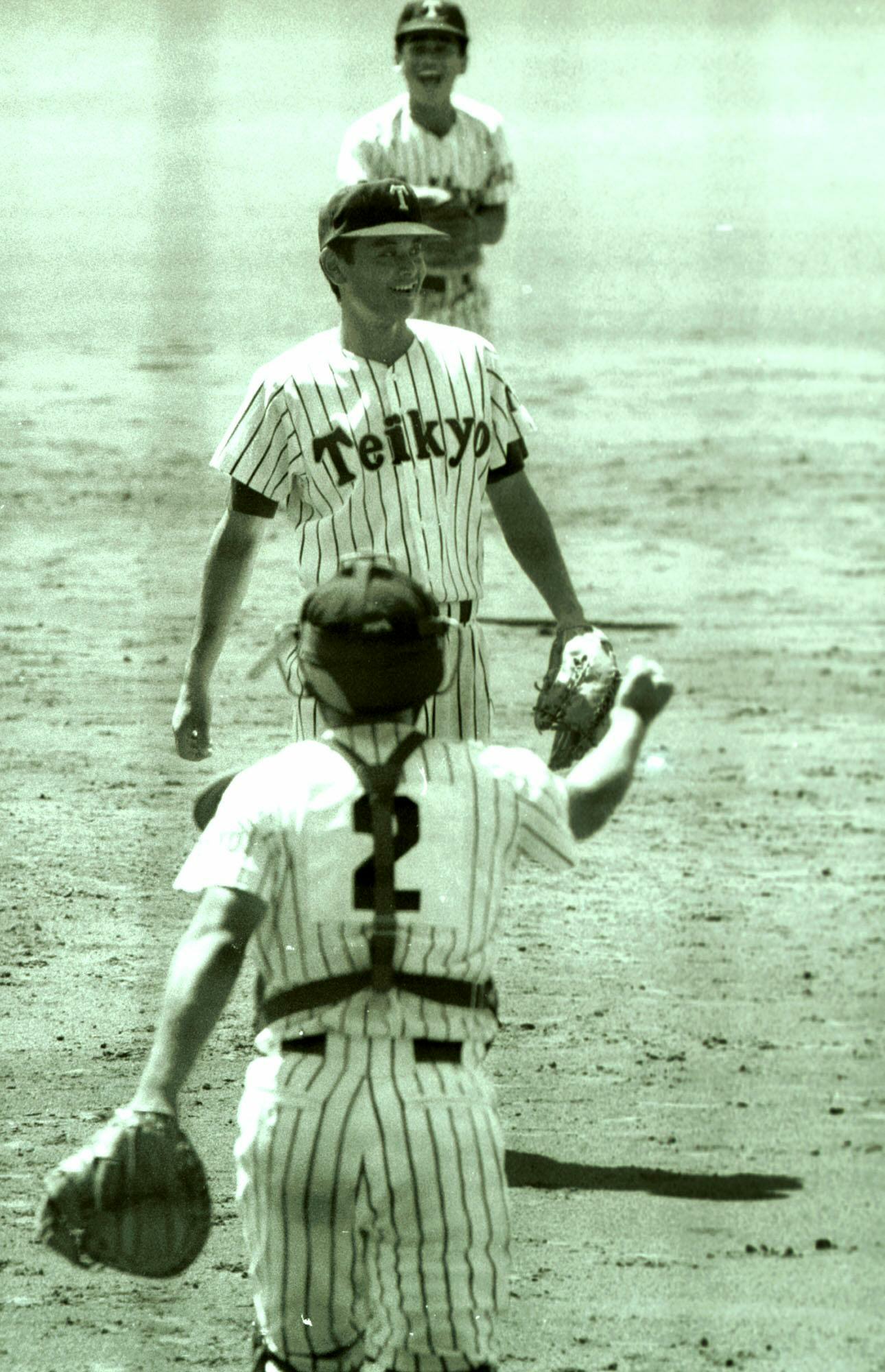 東北を相手にノーヒットノーラン達成の帝京・芝草宇宙＝1987年8月、甲子園球場