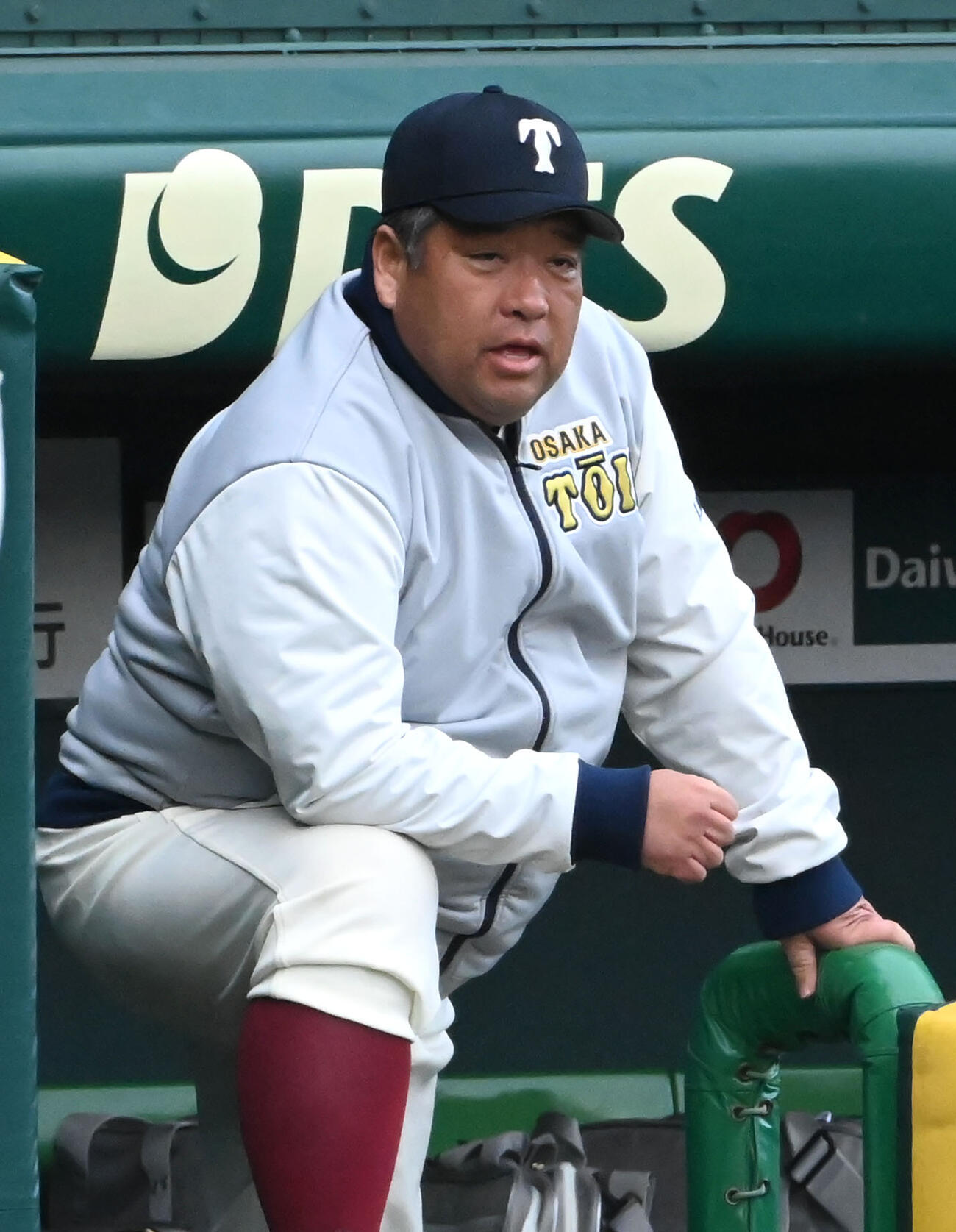 選手に声をかける大阪桐蔭・西谷監督（撮影・石井愛子）