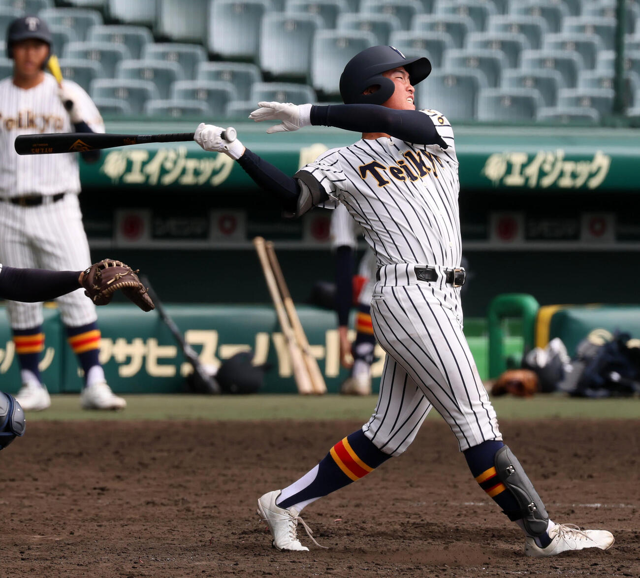 打撃練習する帝京・池田（撮影・加藤哉）
