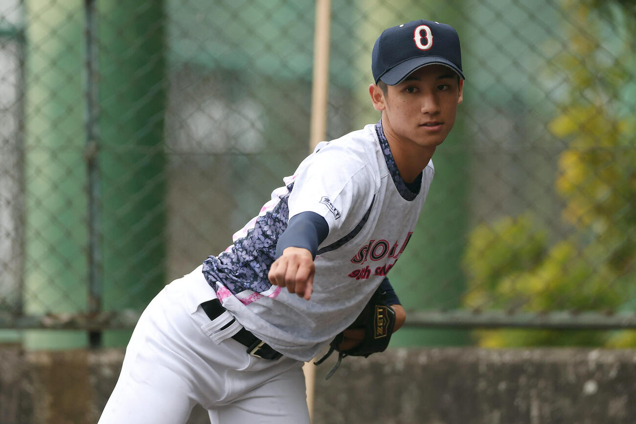 沖縄尚学・新垣有絃（2026年3月18日撮影）