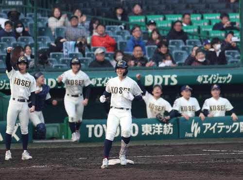 センバツ】八戸学院光星―崇徳、今大会初のタイブレークに突入
