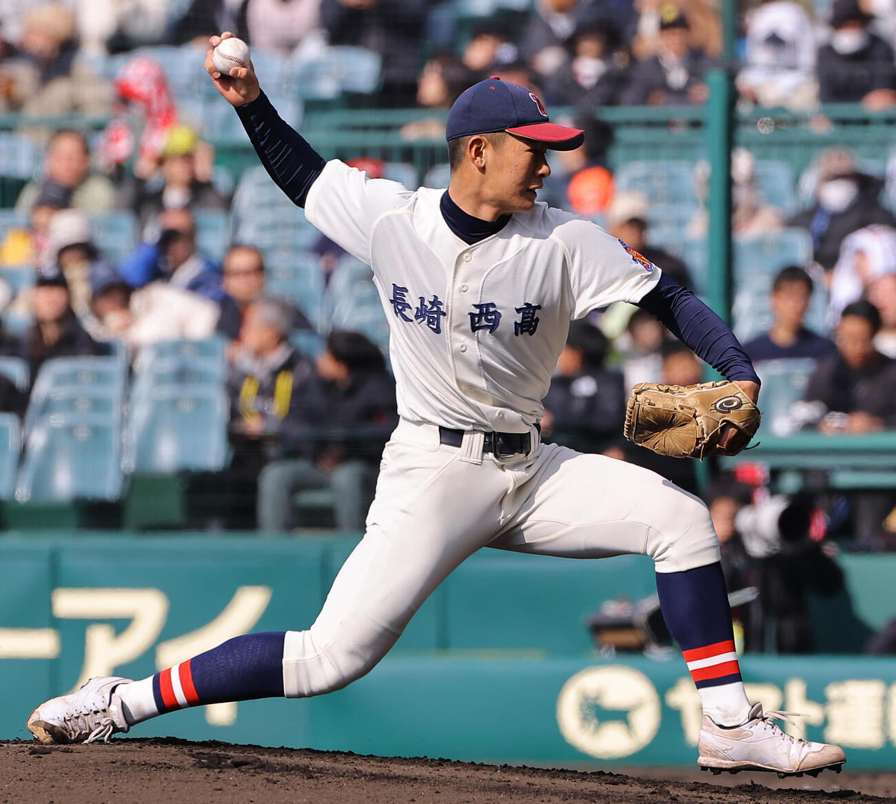 長崎西対滋賀学園　長崎西先発の坂田（撮影・上田博志）
