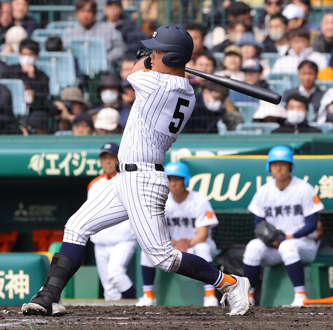 長崎西対滋賀学園　5回裏滋賀学園無死二塁、吉森は勝ち越し適時三塁打を放つ（撮影・上田博志）