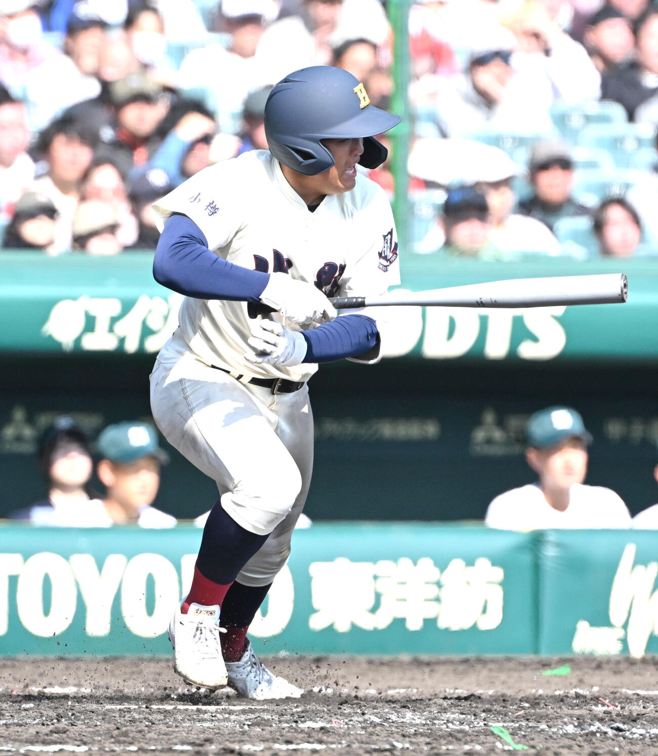専大松戸対北照　3回裏北照1死　沢田碧生は左安打を放つ（撮影・石井愛子）