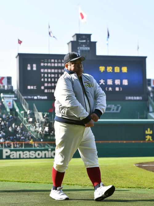 センバツ】大阪桐蔭が2年ぶり白星 192cmの2年生左腕・川本晴大が3