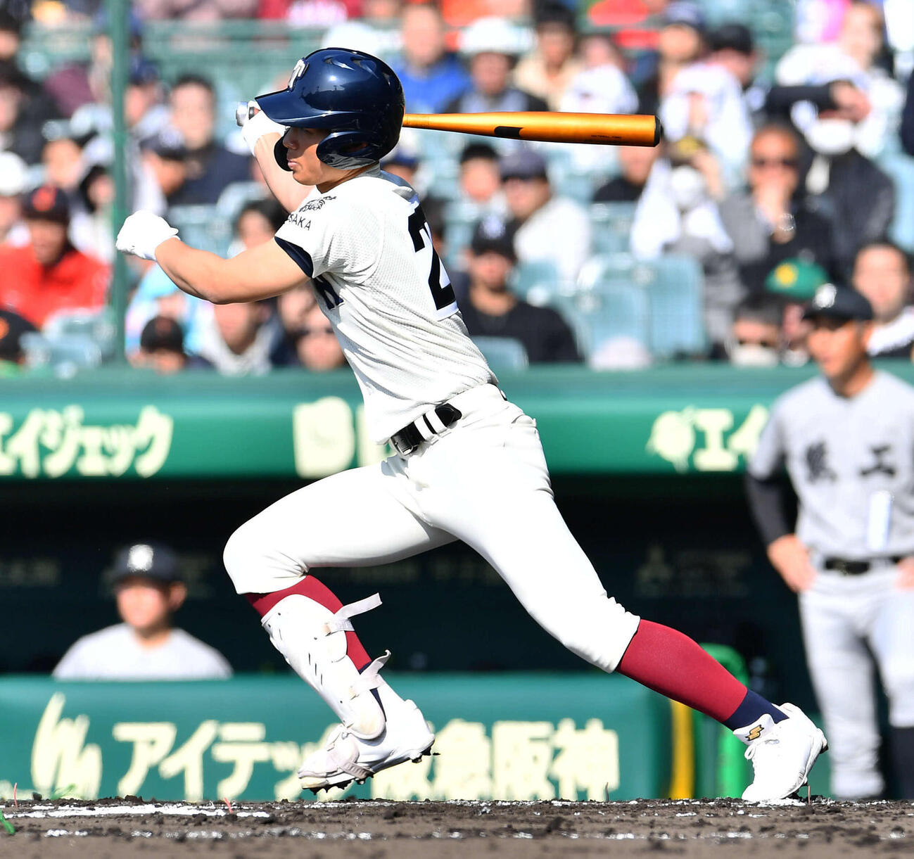 大阪桐蔭対熊本工　1回表大阪桐蔭2死二塁、谷渕は先制の右前適時打を放つ（撮影・岩下翔太）