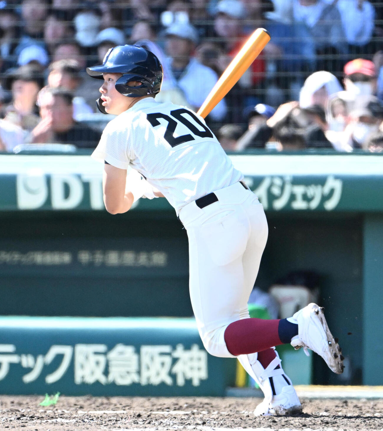 大阪桐蔭対三重　4回表大阪桐蔭1死三塁　谷渕瑛仁は適時打を放つ（撮影・石井愛子）