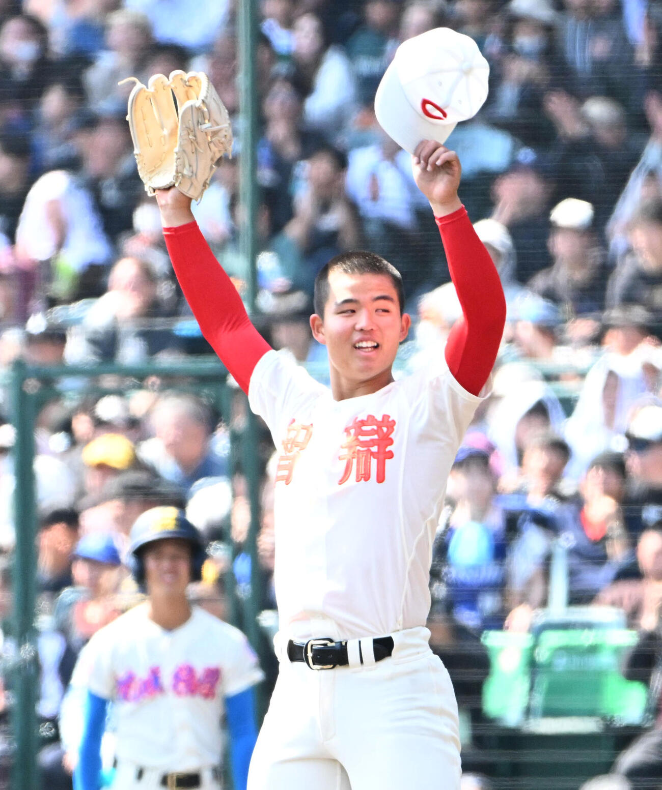 花咲徳栄対智弁学園　花咲徳栄に勝利し喜ぶ智弁学園の杉本真滉（撮影・石井愛子）