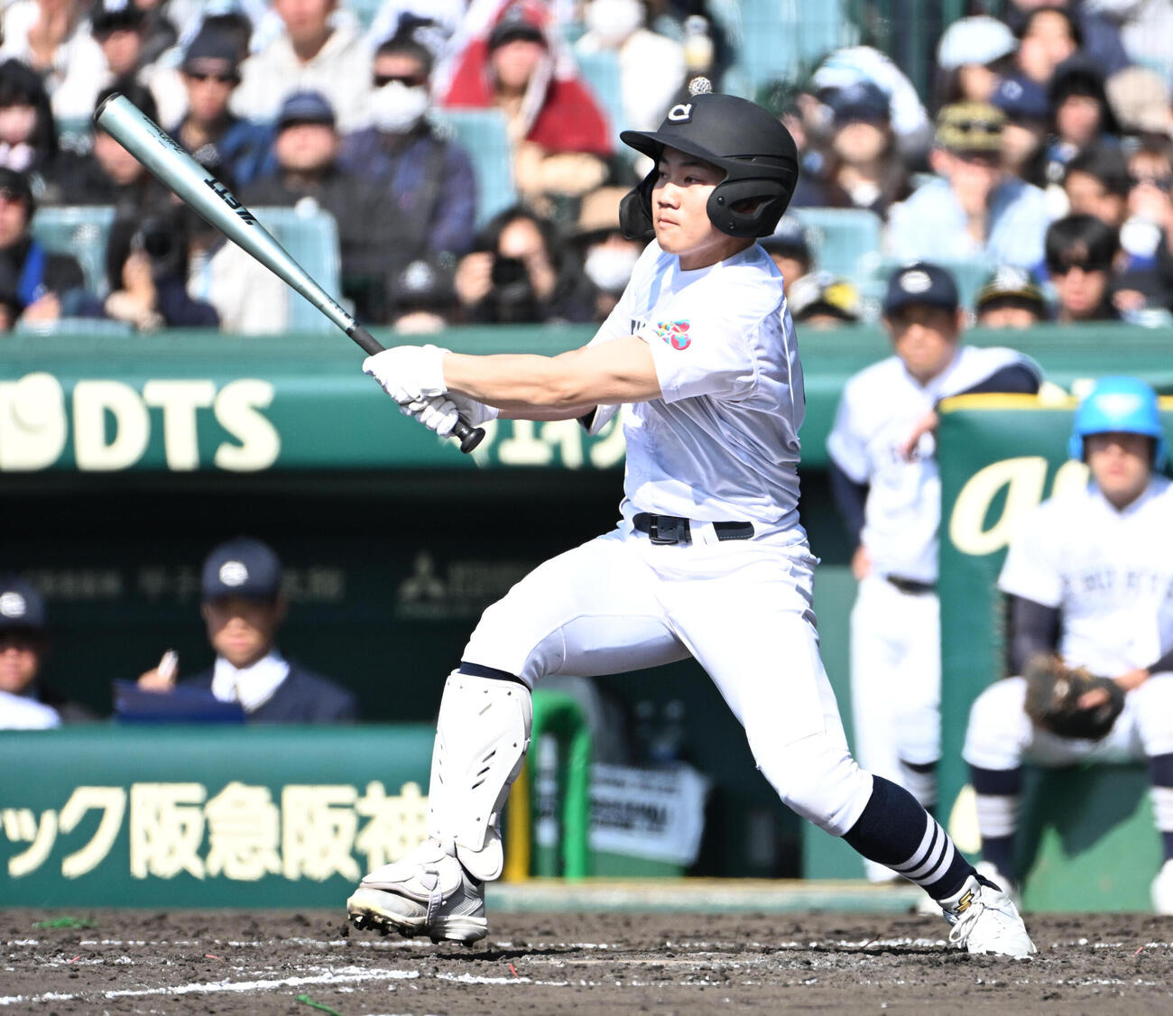 中京大中京対八戸学院光星　5回表中京大中京1死一塁　神達大武は中犠飛を放つ（撮影・石井愛子）