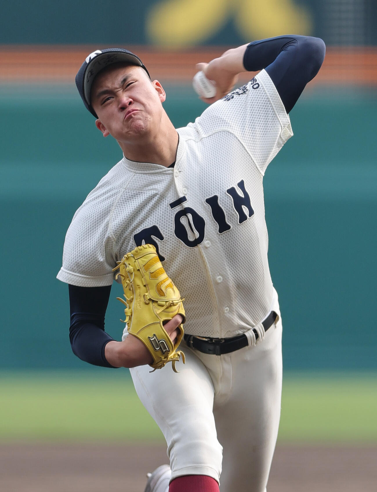 専大松戸対大阪桐蔭　9回表、力投する大阪桐蔭の川本（撮影・上山淳一）