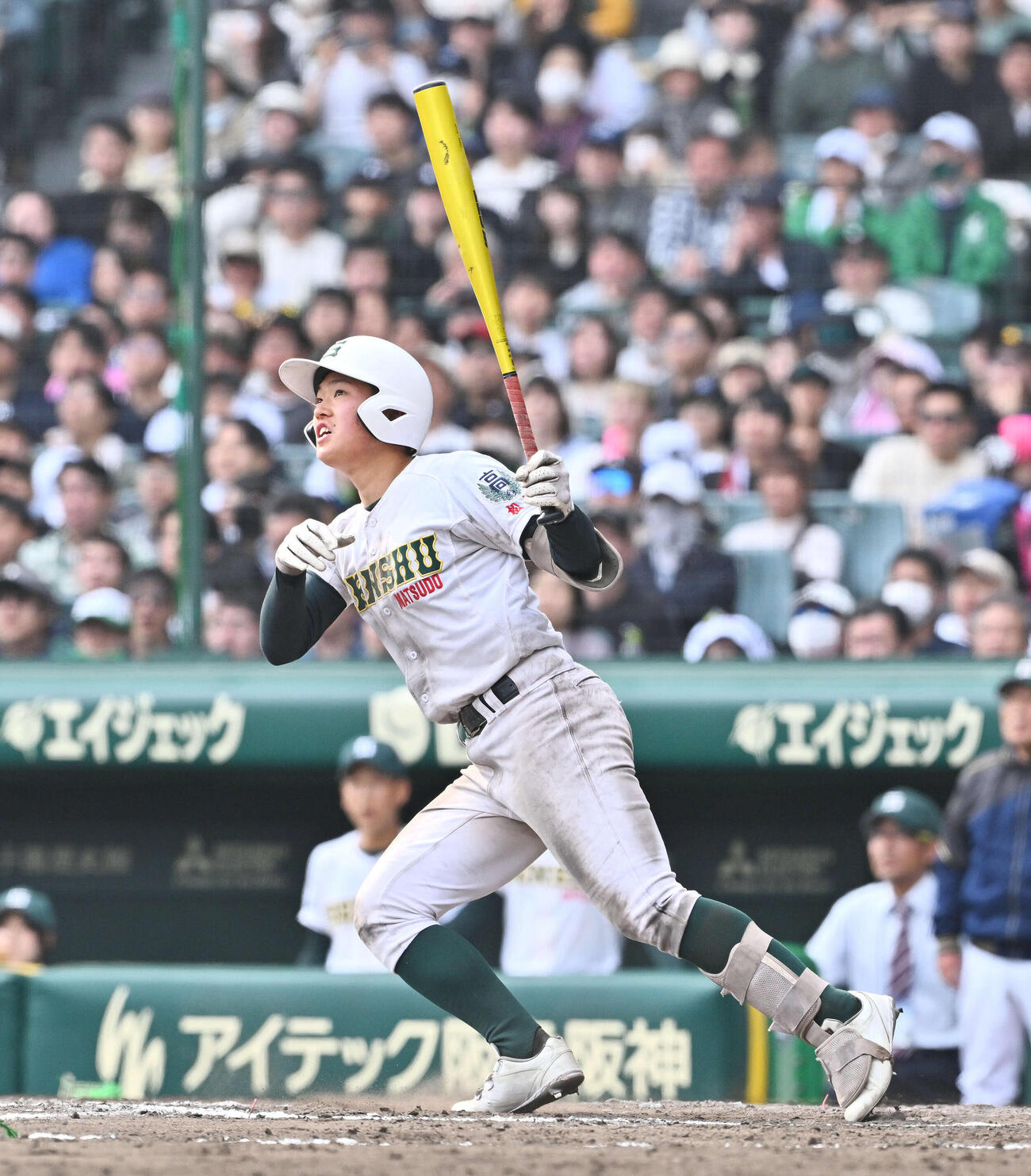 専大松戸対大阪桐蔭　8回表専大松戸2死三塁、苅部は適時二塁打を放つ（撮影・滝沢徹郎）