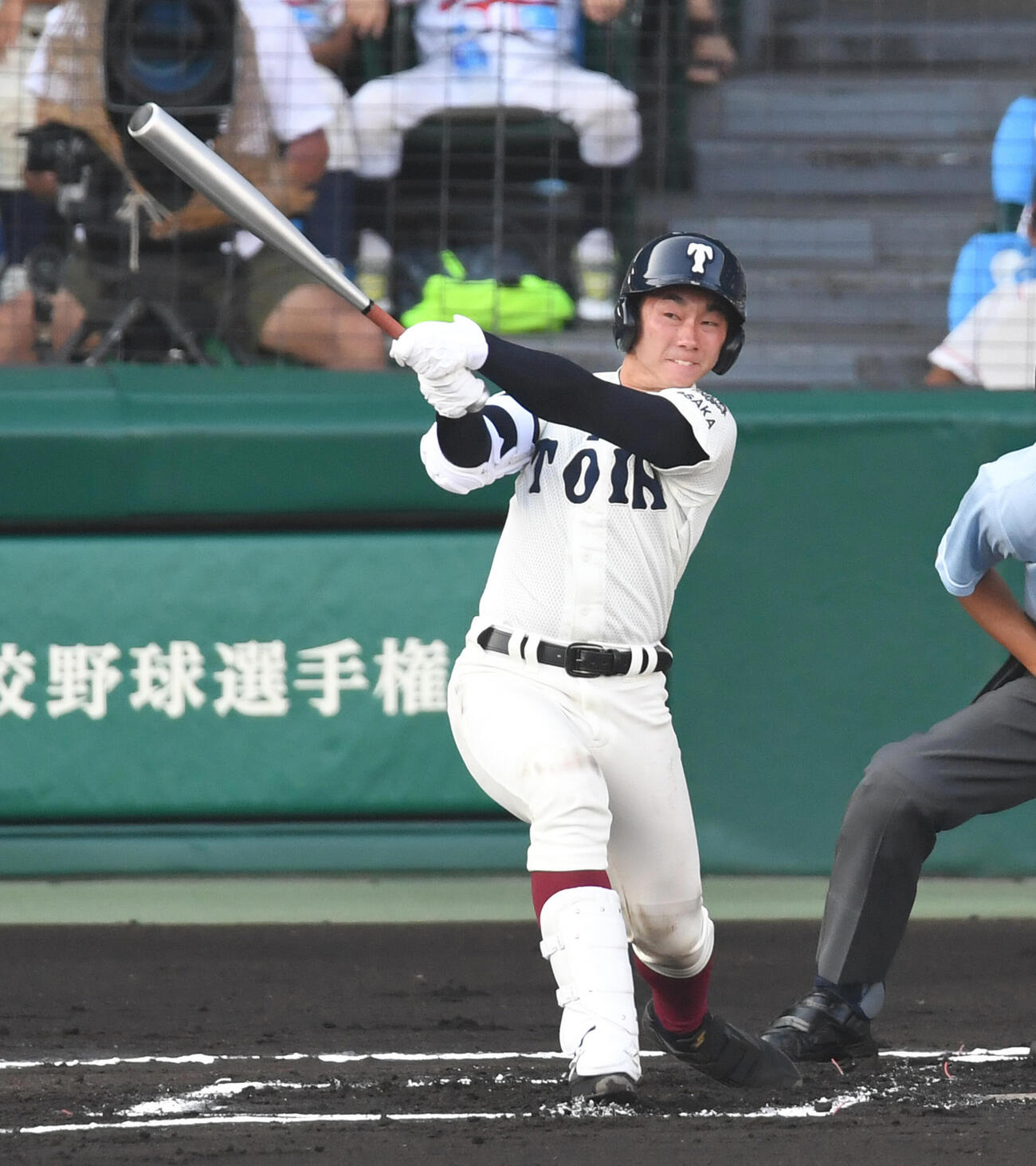 17年8月　米子松蔭対大阪桐蔭　1回裏大阪桐蔭1死、先制の右越え本塁打を放つ福井章吾