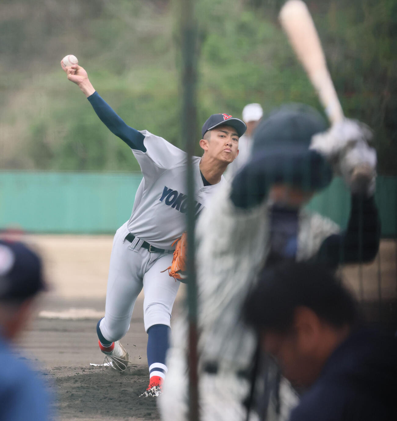 紅白戦に登板した横浜・織田（撮影・加藤哉）