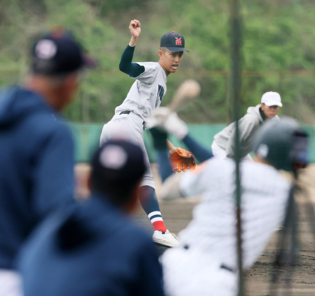 紅白戦に登板した横浜・織田（撮影・加藤哉）