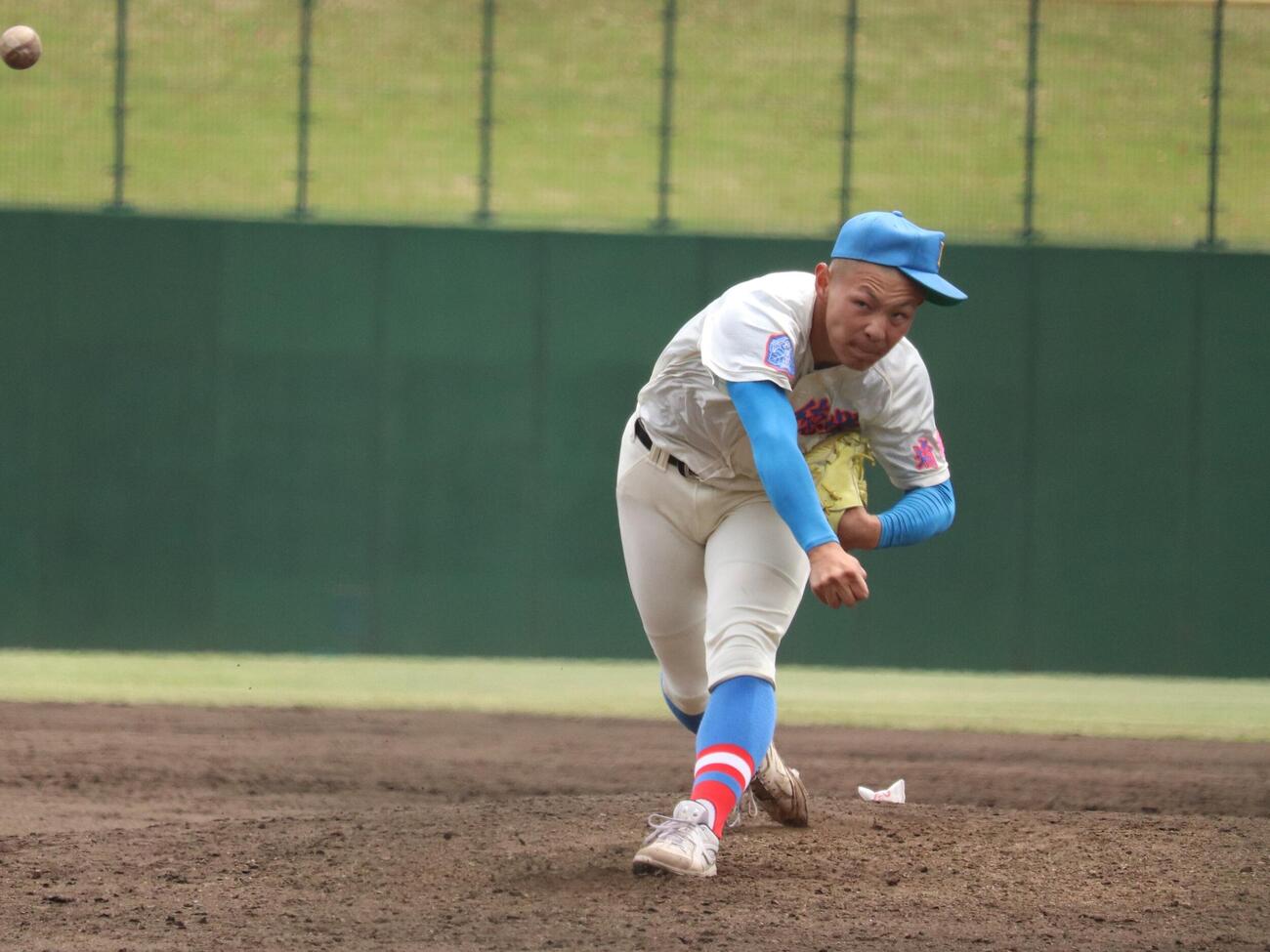 松山ー花咲徳栄　4点リードで迎えた9回、3番手としてマウンドに上がり、1回を1安打無失点に抑えた、花咲徳栄のエース、黒川凌大（撮影・保坂淑子）