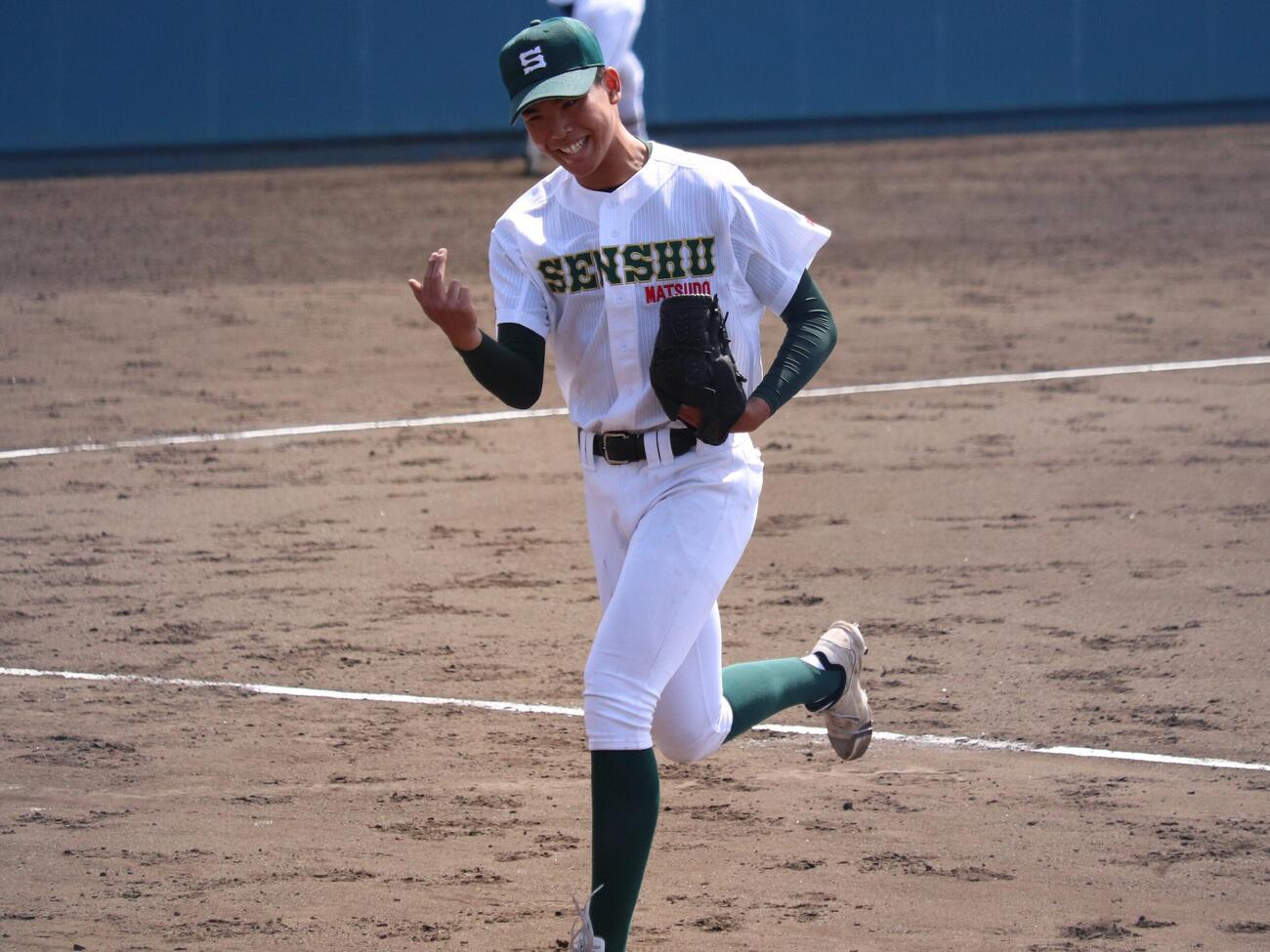 春季千葉大会　千葉黎明対専大松戸　4安打で7回コールド完封勝利の専大松戸、先発の畠山真大