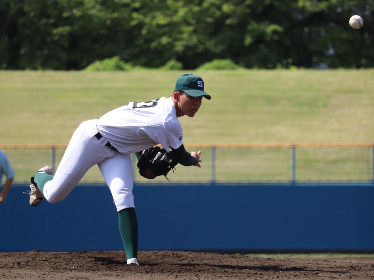春季千葉大会　千葉黎明対専大松戸　4安打で7回コールド完封勝利の専大松戸、先発の畠山真大