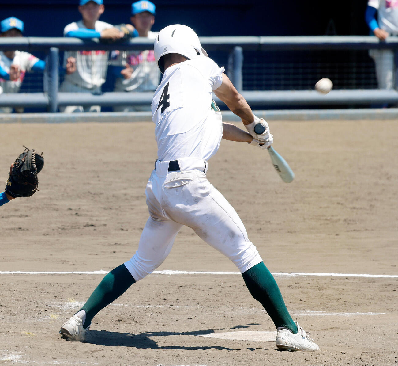 春季関東大会　専大松戸対花咲徳栄　7回裏専大松戸2死一塁、左前適時打を放つ宮尾日色（撮影・山本朝陽）