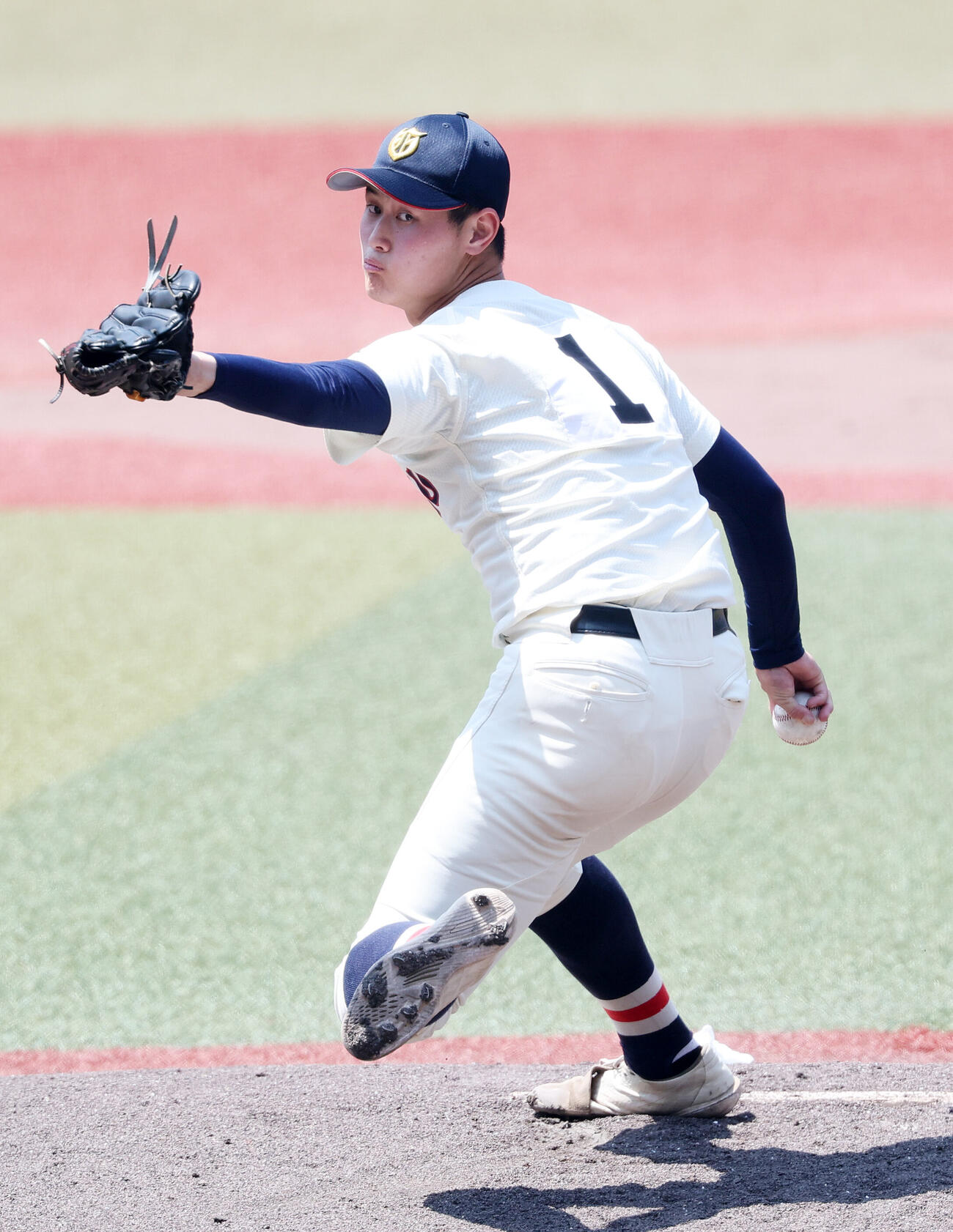 浦和学院対東京学館浦安　力投する浦和学院先発の日髙創太（撮影・鈴木正人）