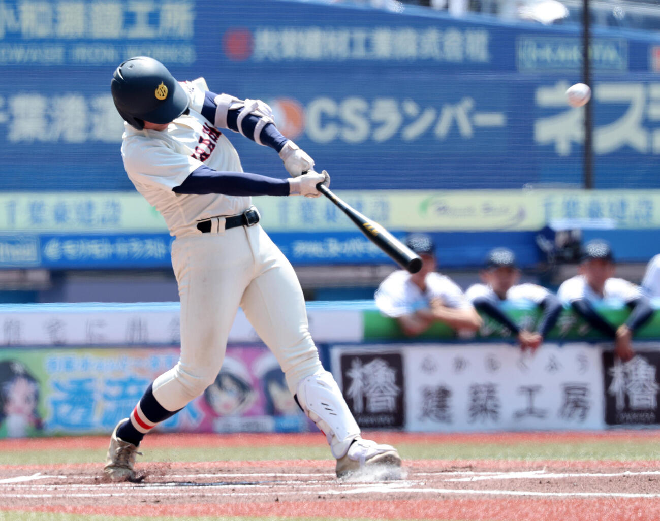 浦和学院対東京学館浦安　1回表浦和学院無死三塁、藤沢昴輝は適時三塁打を放つ（撮影・鈴木正人）