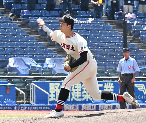 土浦日大対関東一高 関東一高戦に先発した土浦日大・小池陽斗(撮影・千葉一成)