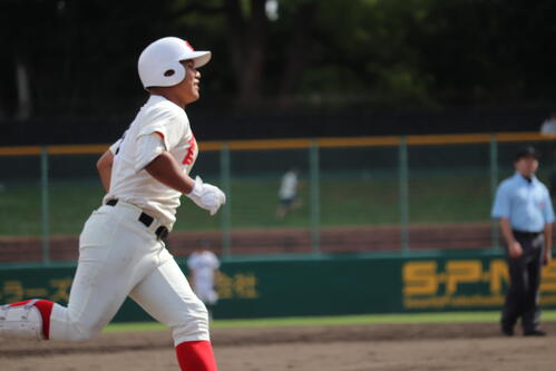 【近畿大会】智弁和歌山・荒井優聖が逆転３ランでシーソーゲーム制す「絶対１球で仕留めると」