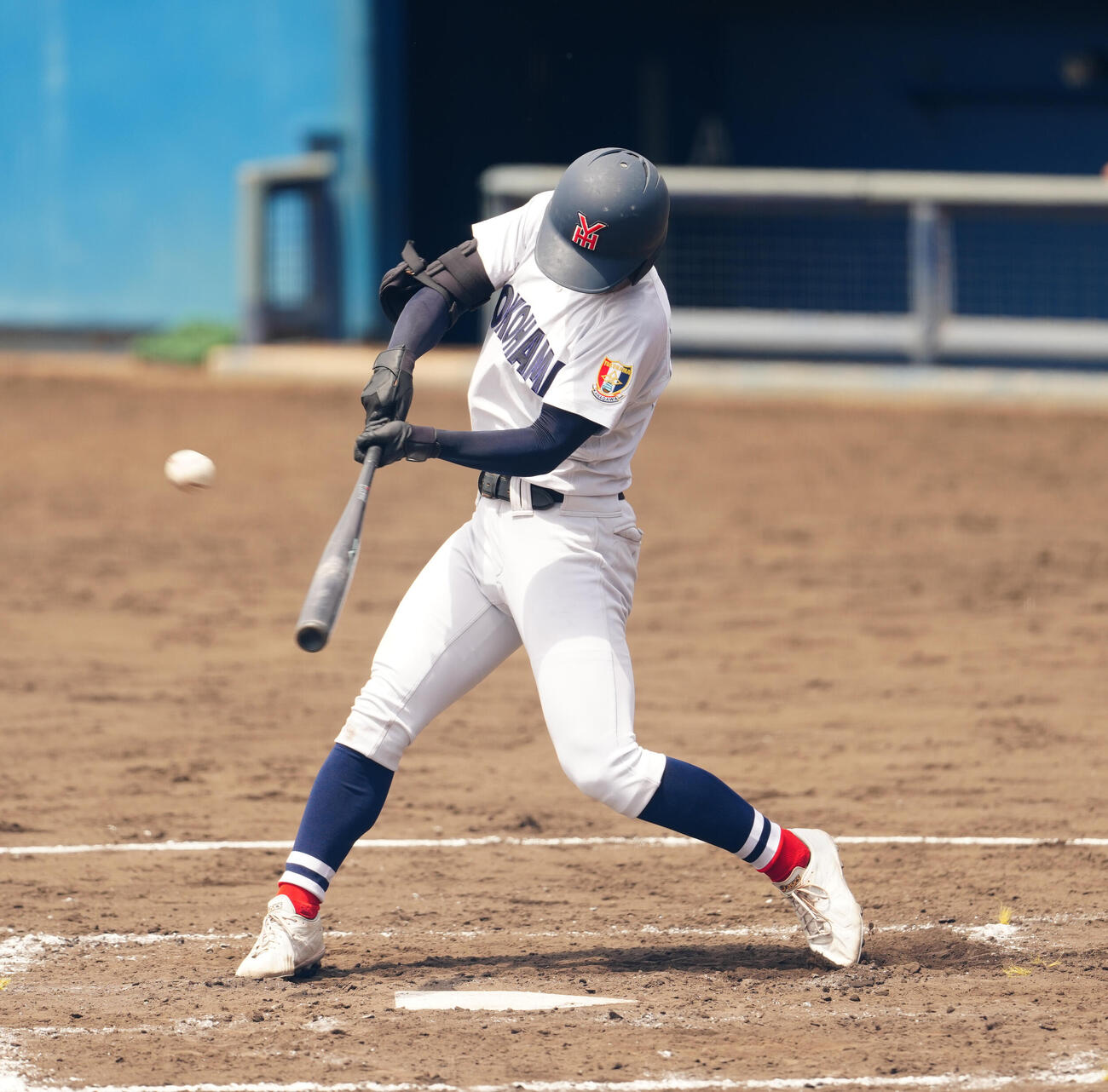 高校野球春季関東大会　決勝　横浜対浦和学院　4回表横浜1死二塁、適時二塁打を放つ田島陽翔（撮影・鈴木みどり）