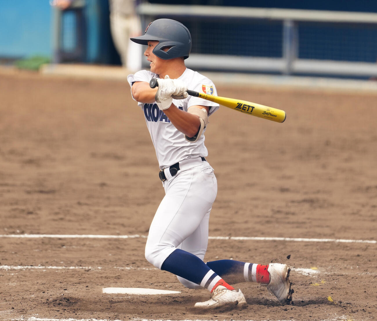 高校野球春季関東大会　決勝　横浜対浦和学院　4回表横浜1死一、二塁、適時打を放つ千島大翼（撮影・鈴木みどり）