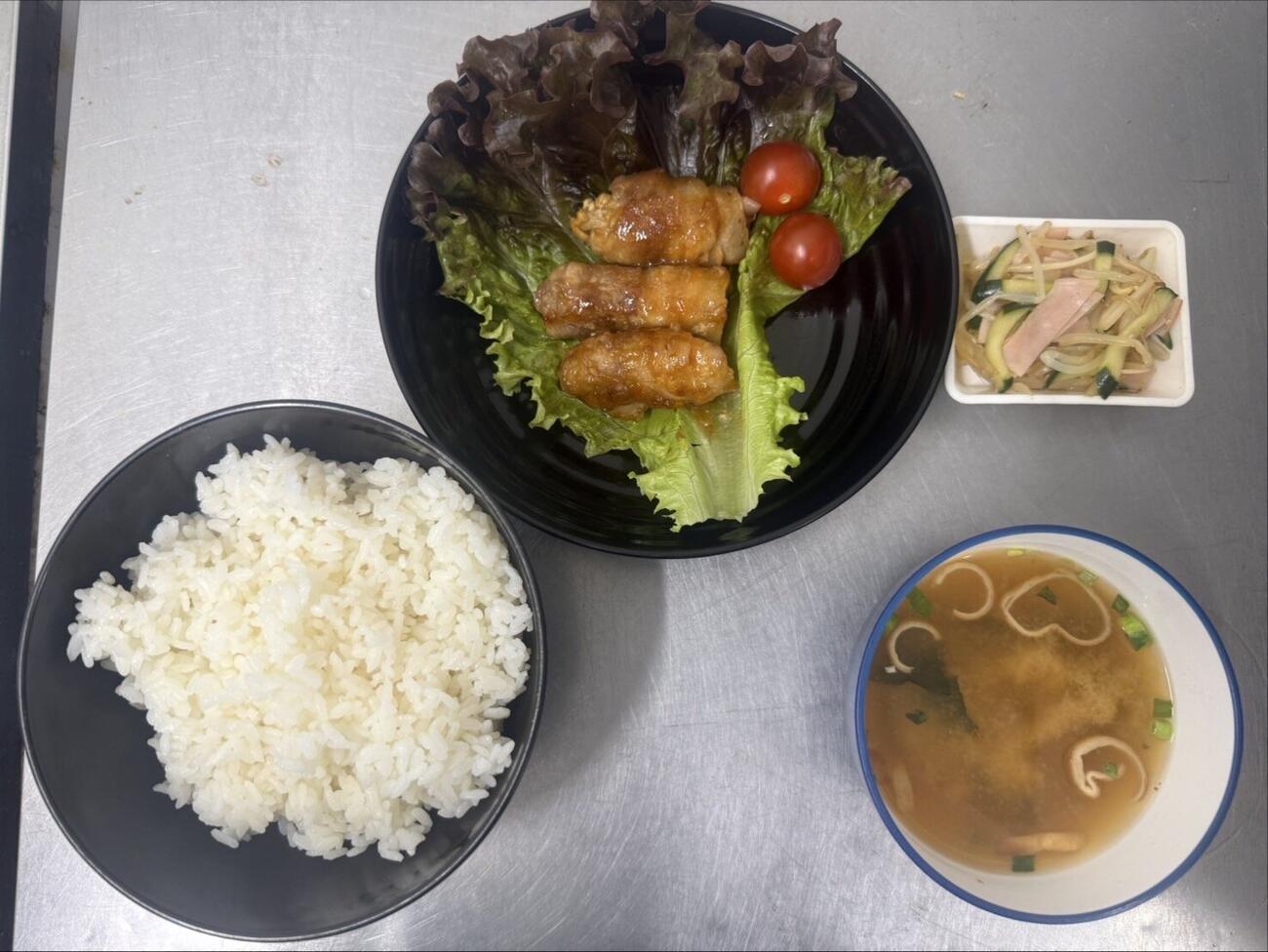 練習試合の相手校のスタッフに振る舞う手料理は、とても高校生が作ったとは思えない出来栄え