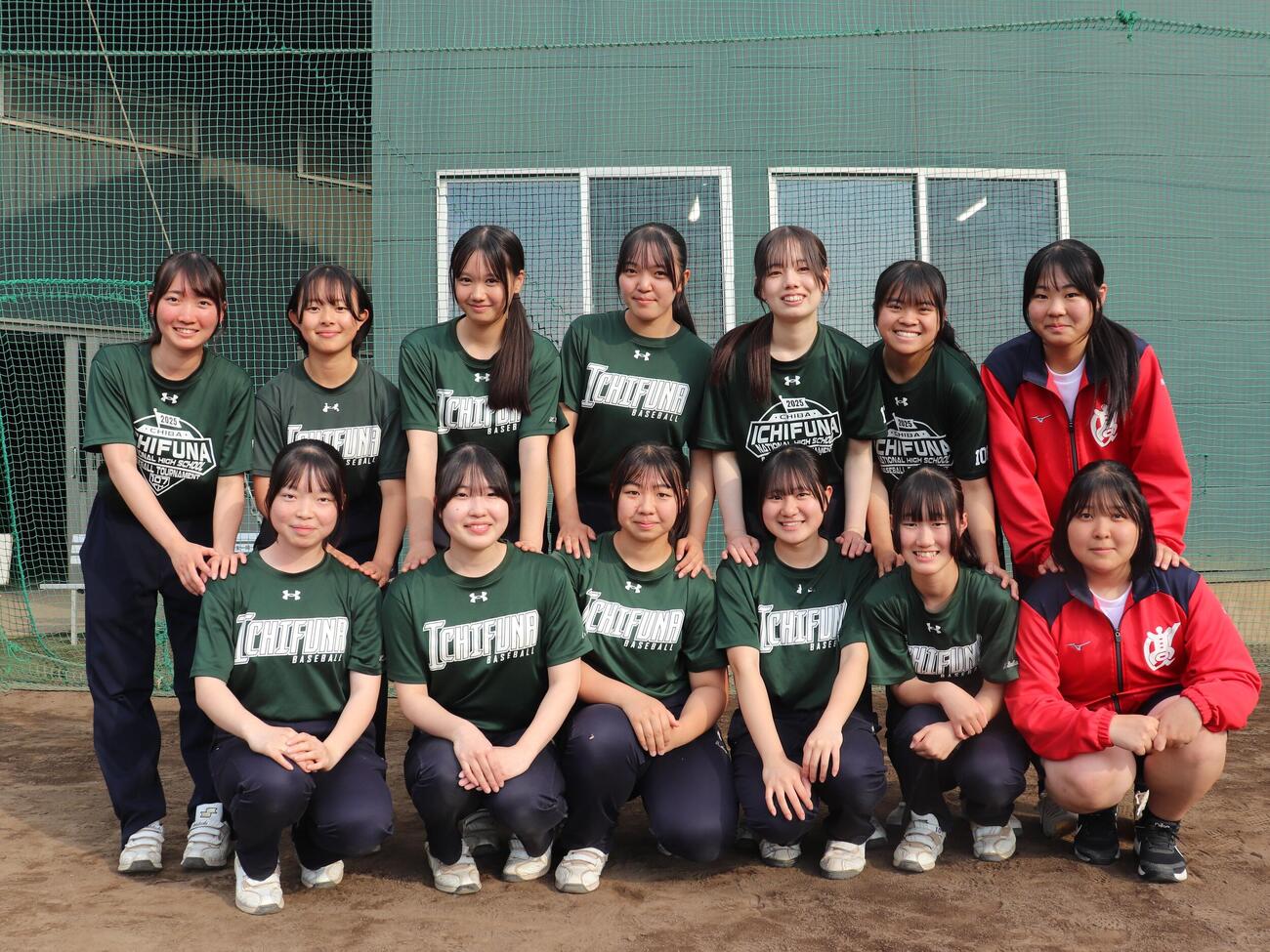 市船橋野球部で選手たちのために、活躍する女子マネジャー13名